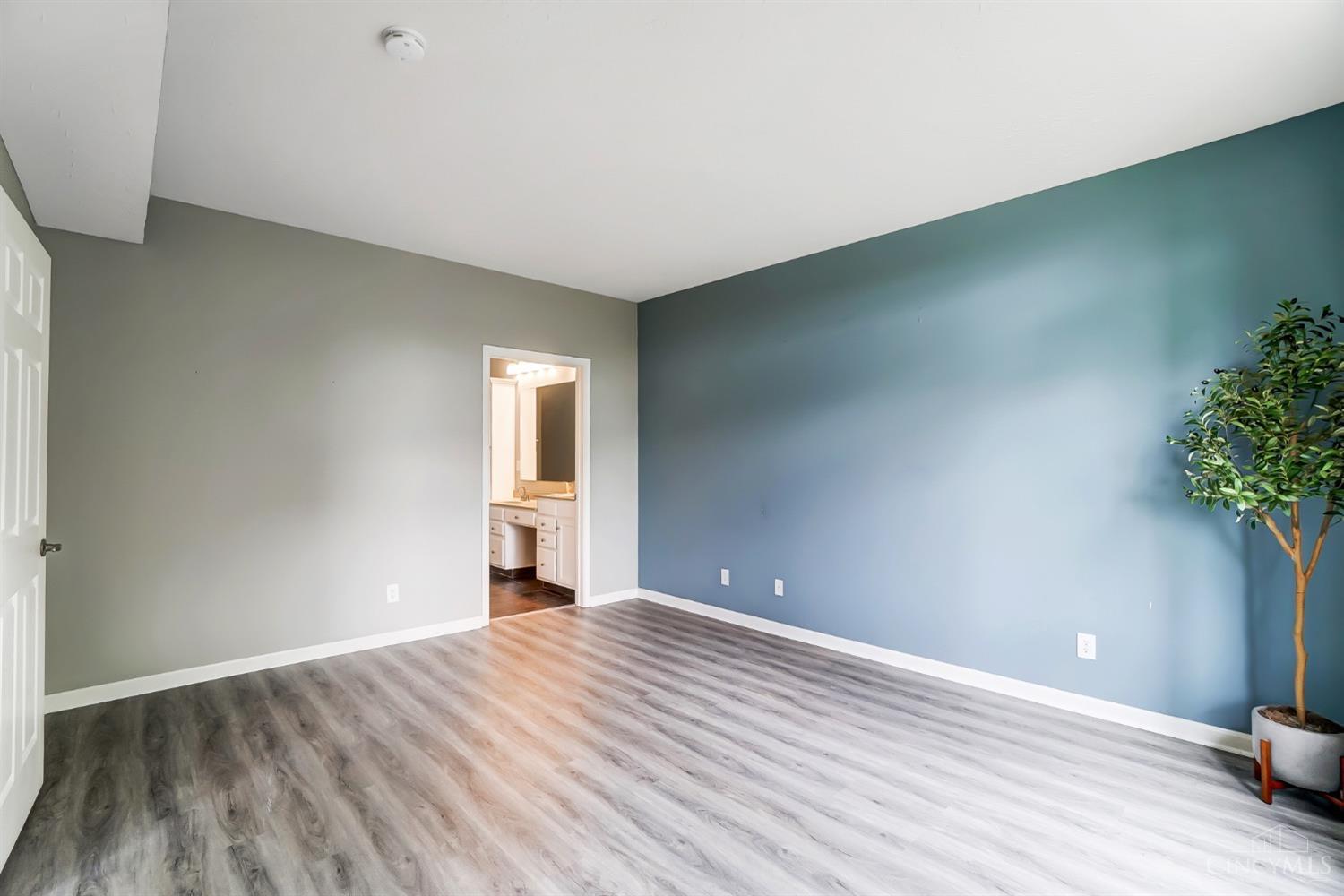 4542 English Oak Court