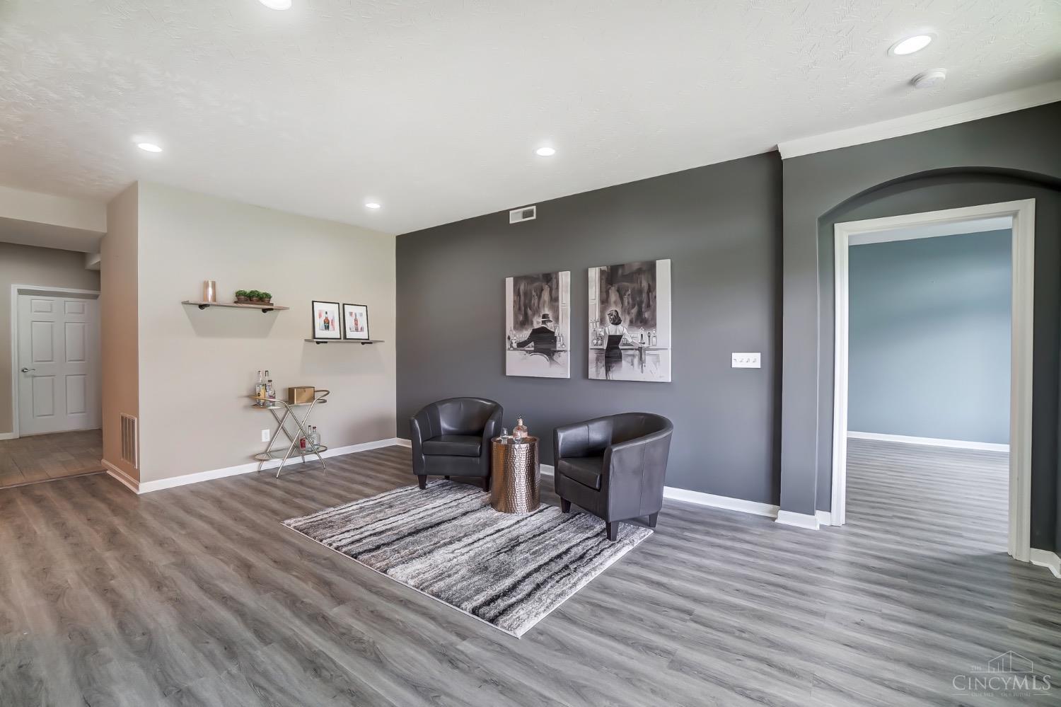 4542 English Oak Court