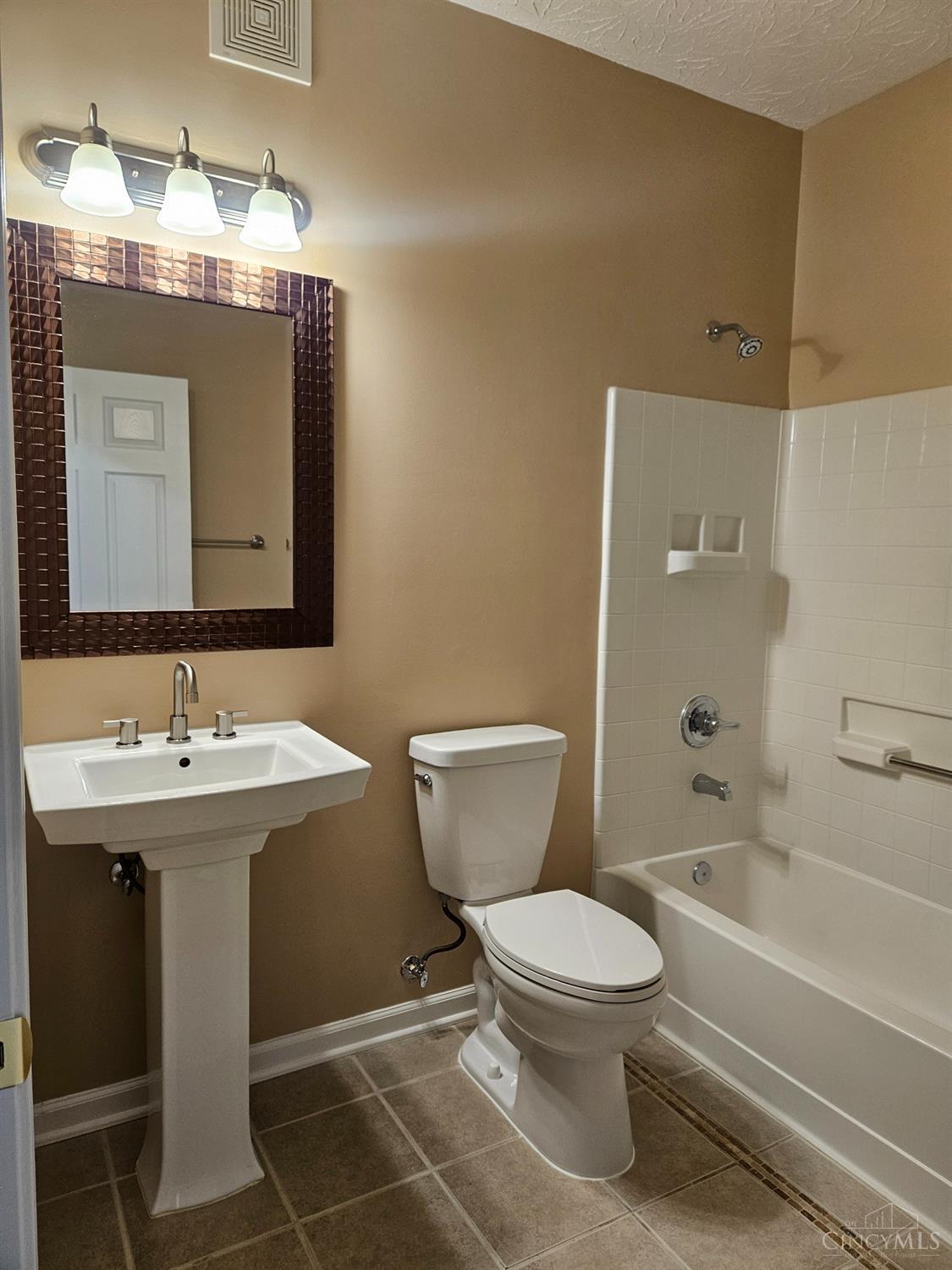 5449 Michelles Oak Court A