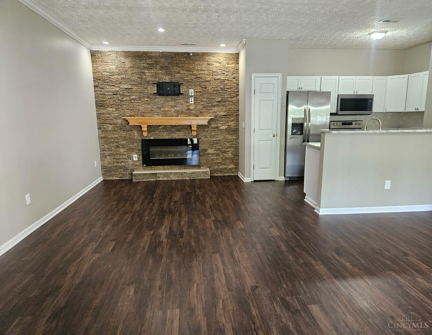 5449 Michelles Oak Court A