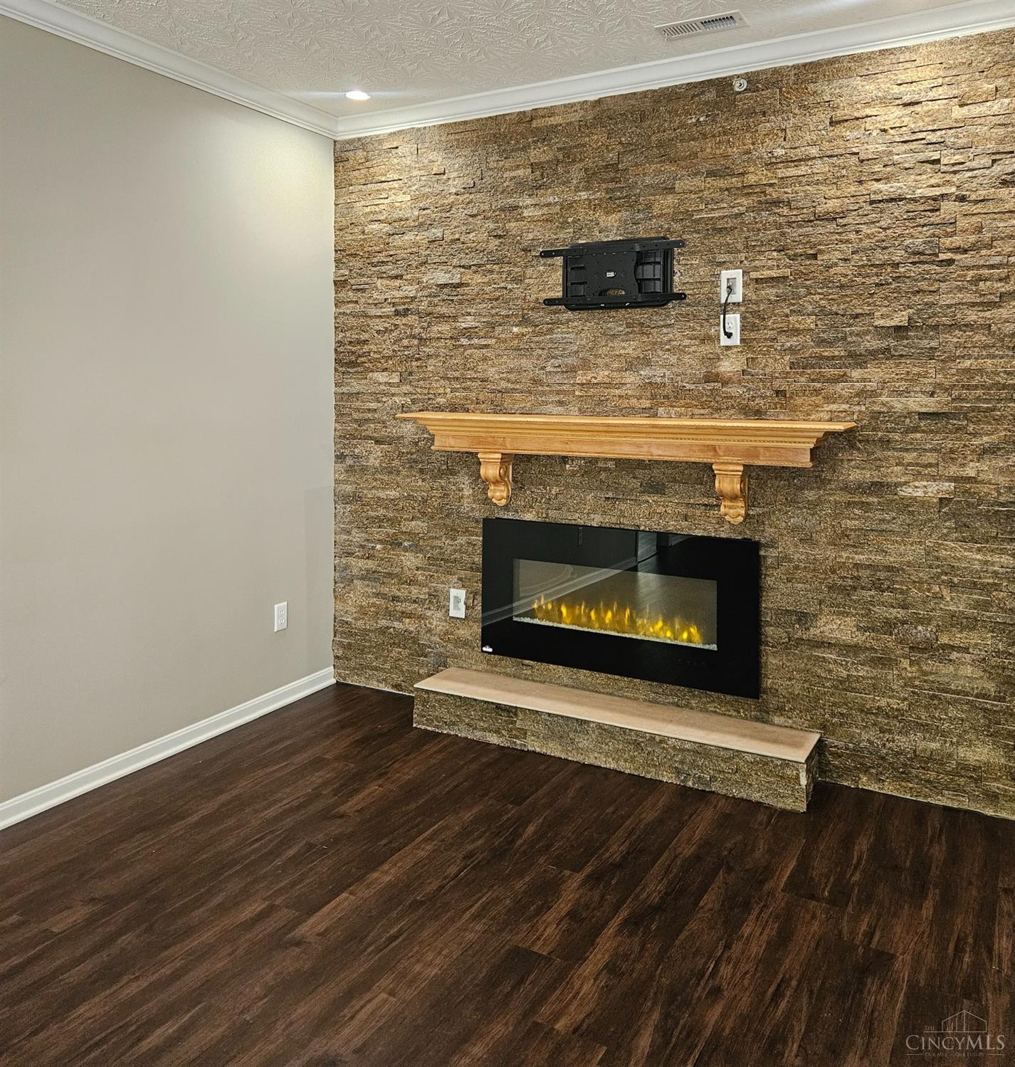 5449 Michelles Oak Court A