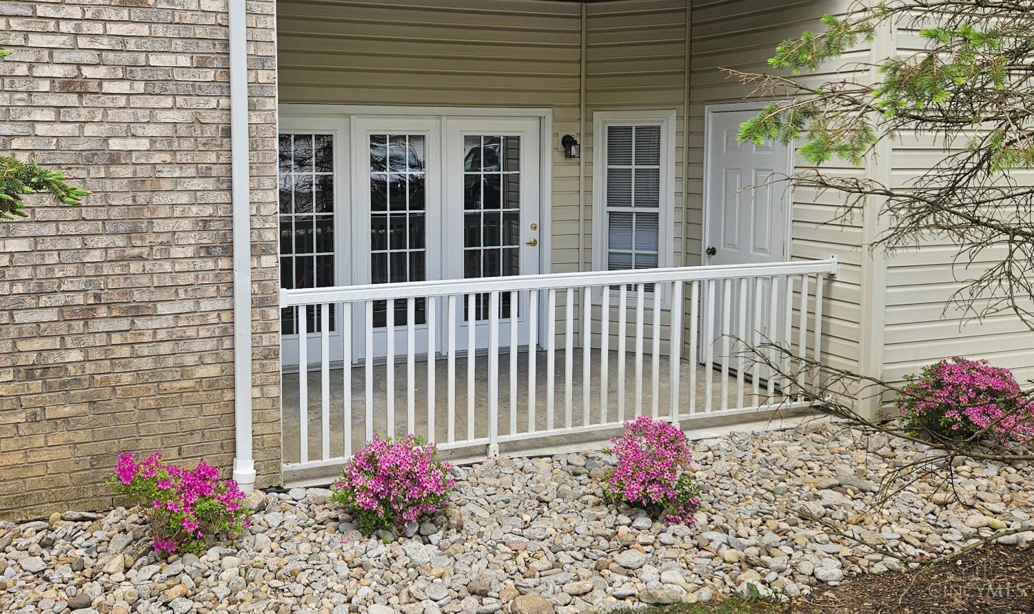 5449 Michelles Oak Court A