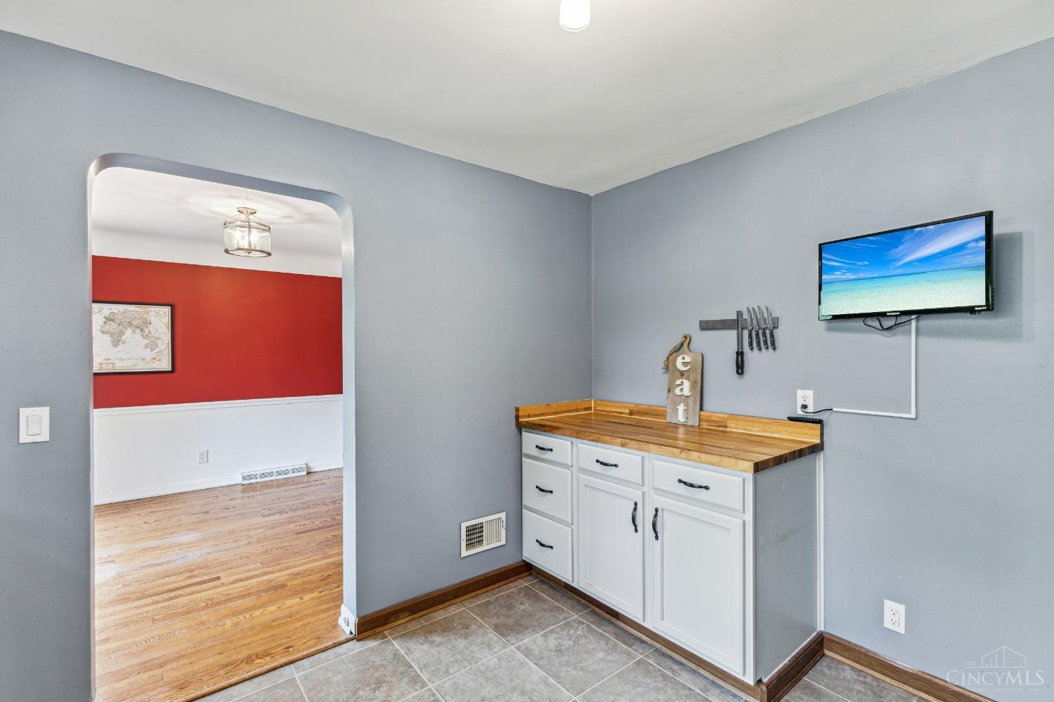 3420 Dolomar Drive