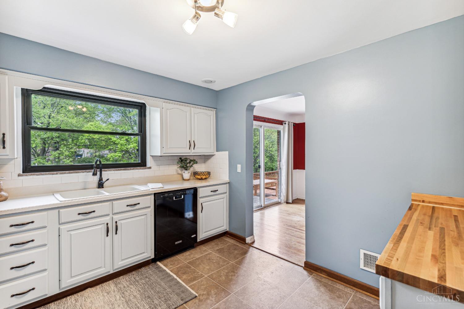 3420 Dolomar Drive