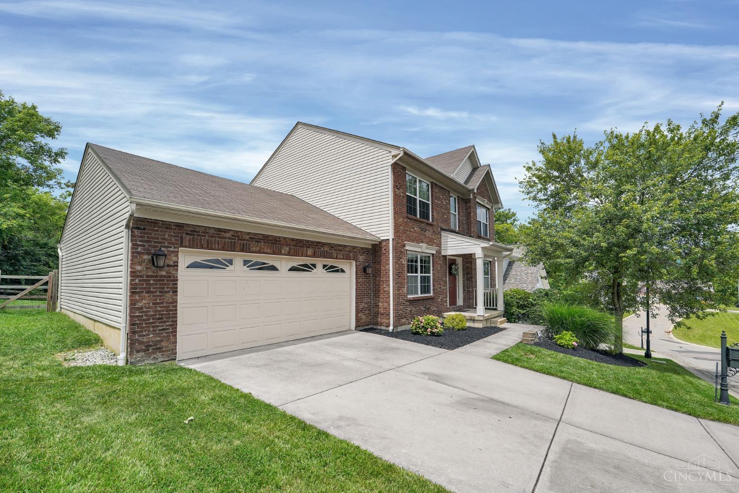 5165 Leslies Woods Court