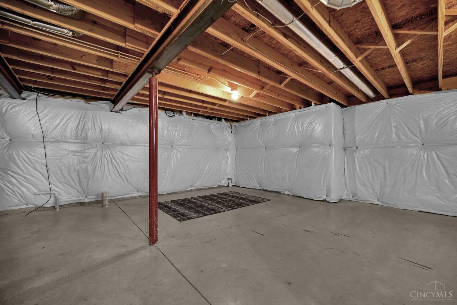 5165 Leslies Woods Court