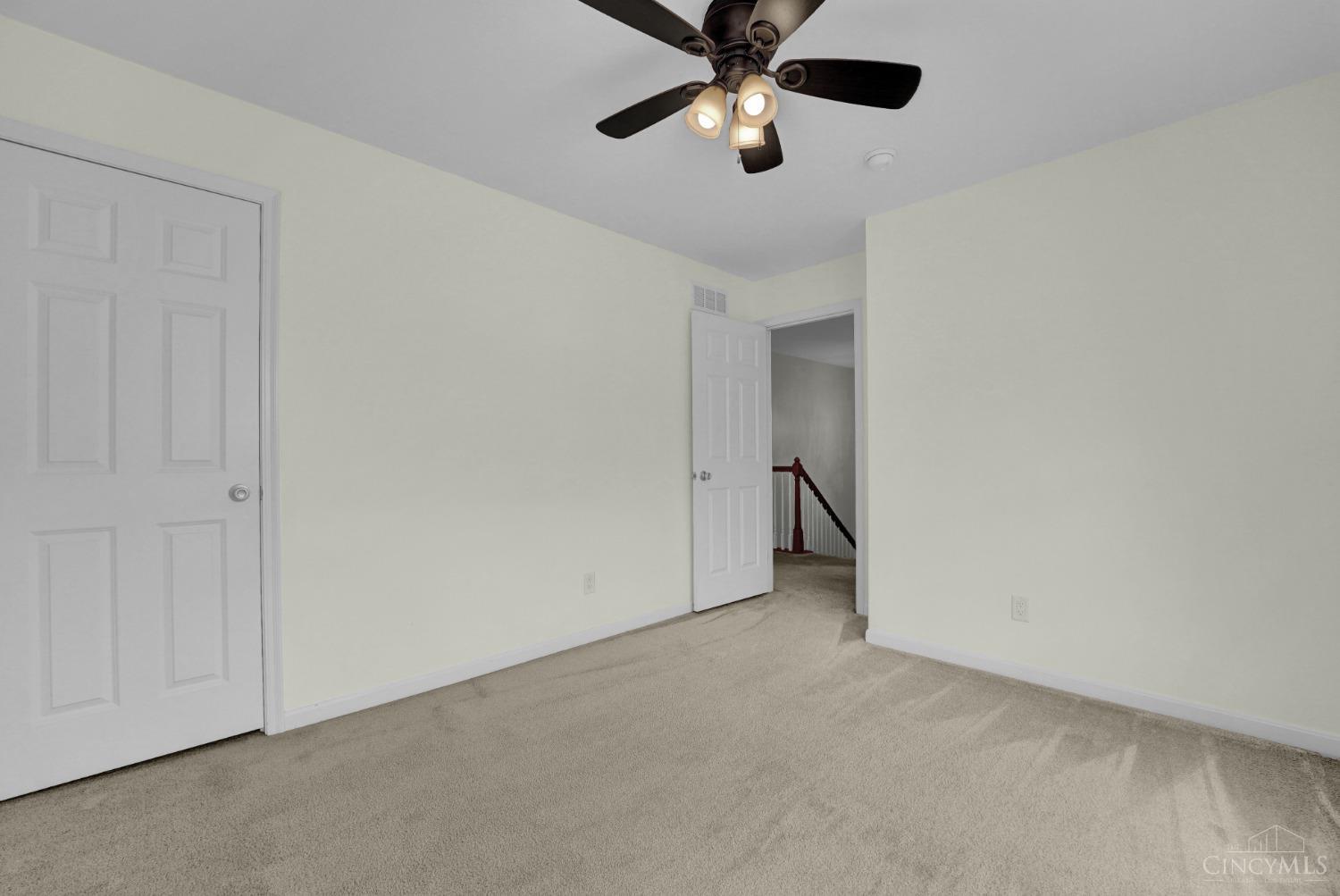5165 Leslies Woods Court