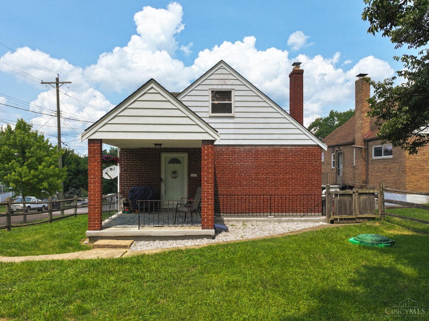 1094 Alcliff Lane