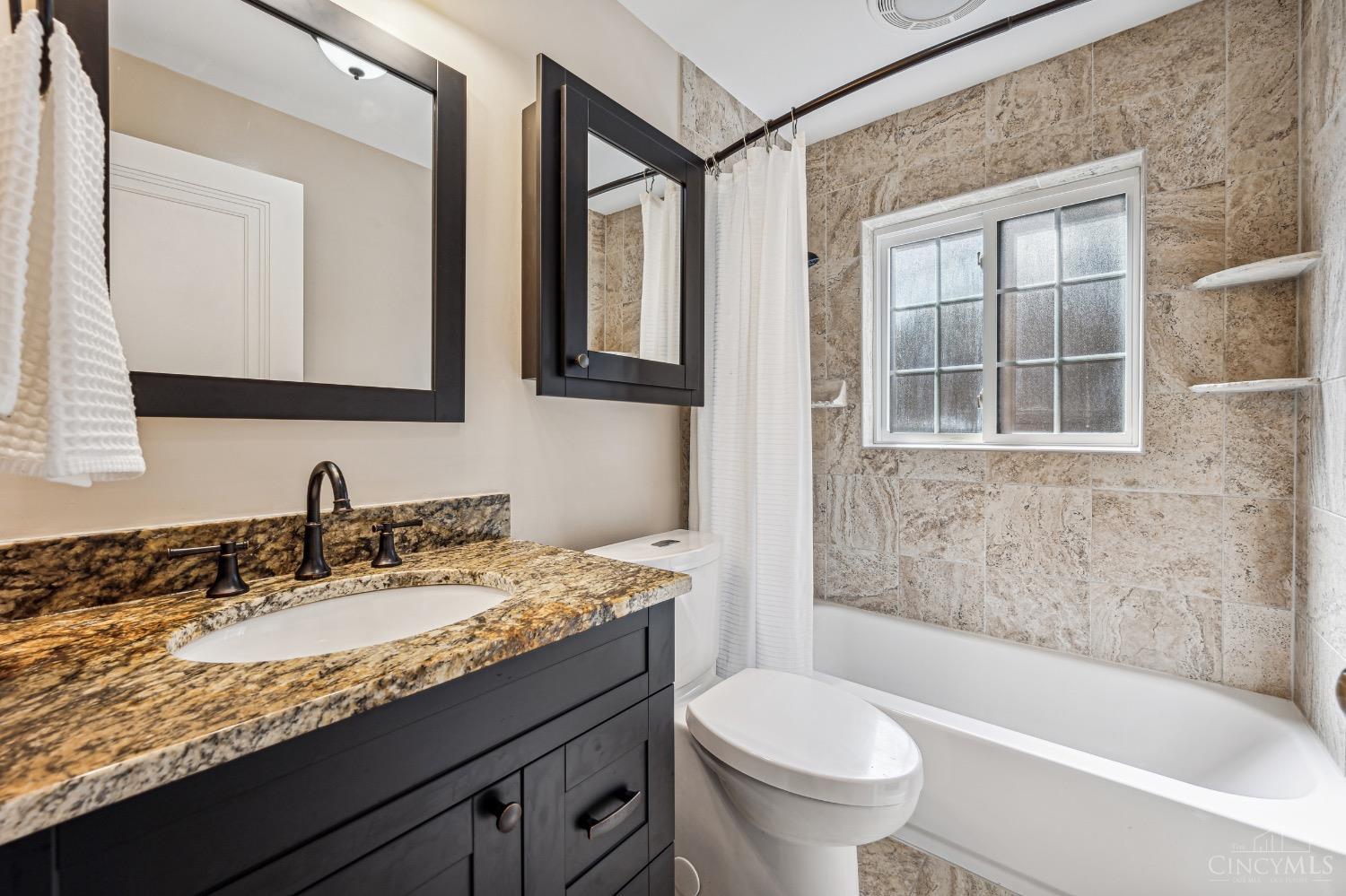 2613 Ridgecliff Avenue