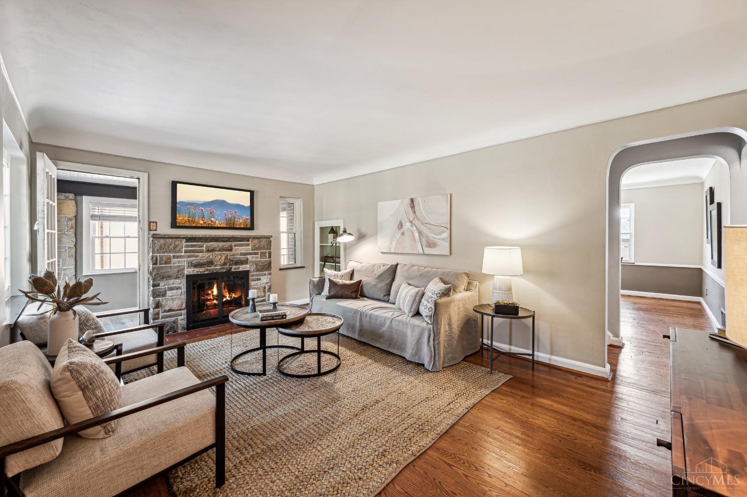 2613 Ridgecliff Avenue