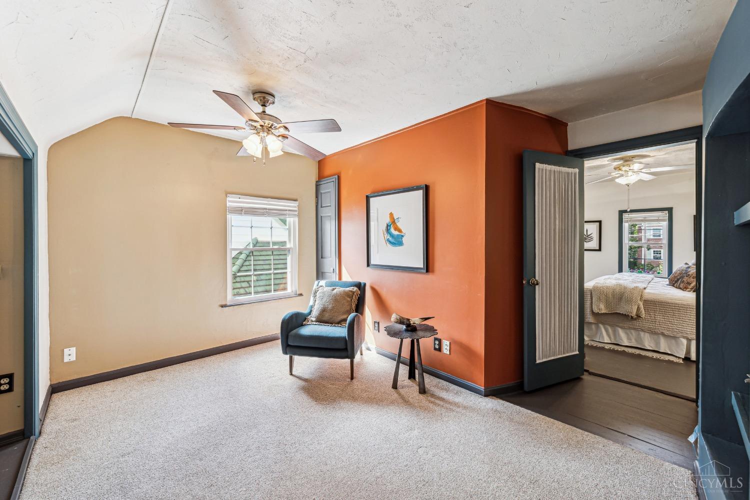 2613 Ridgecliff Avenue