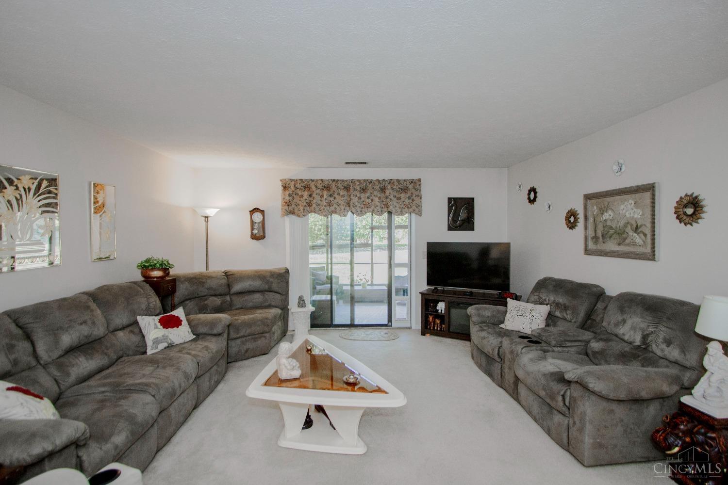 3973 School Section Road 17