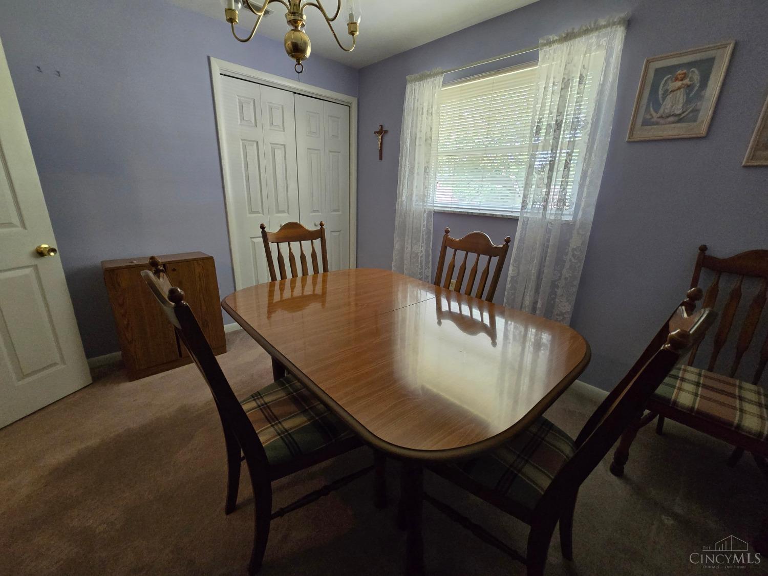 5555 Clearidge Lane