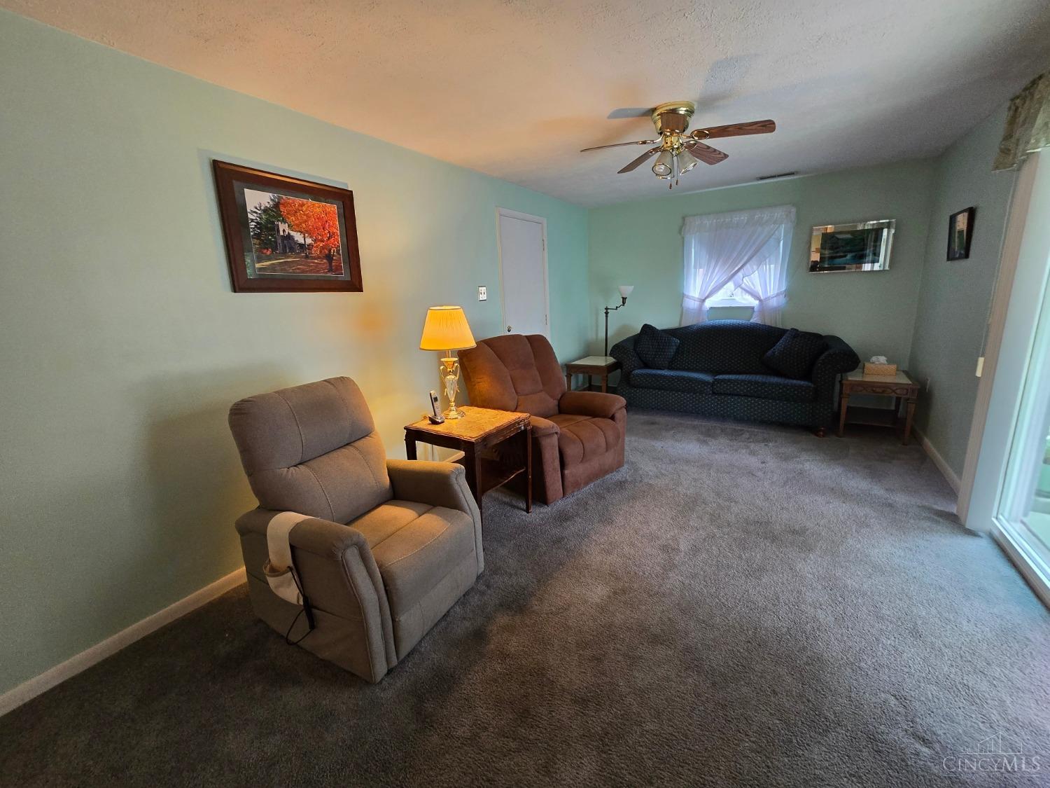 5555 Clearidge Lane