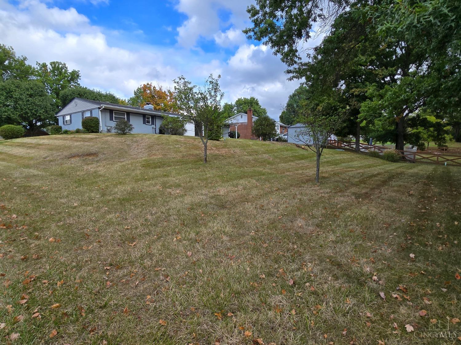 5555 Clearidge Lane