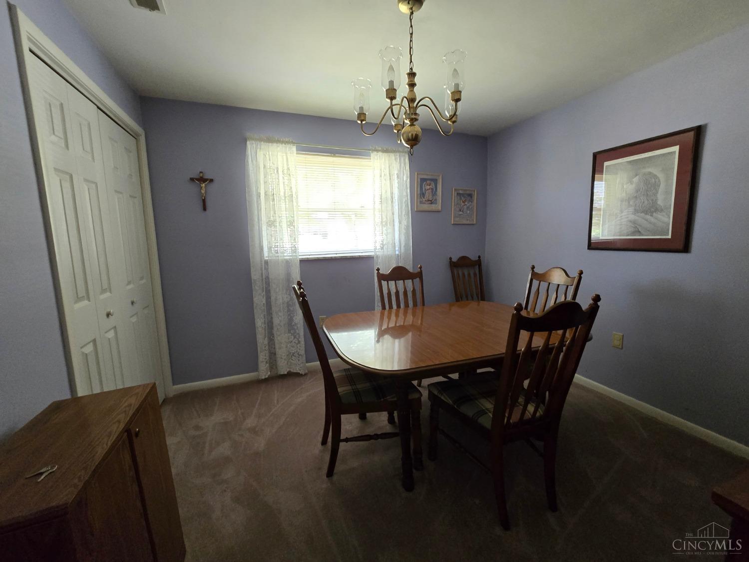 5555 Clearidge Lane