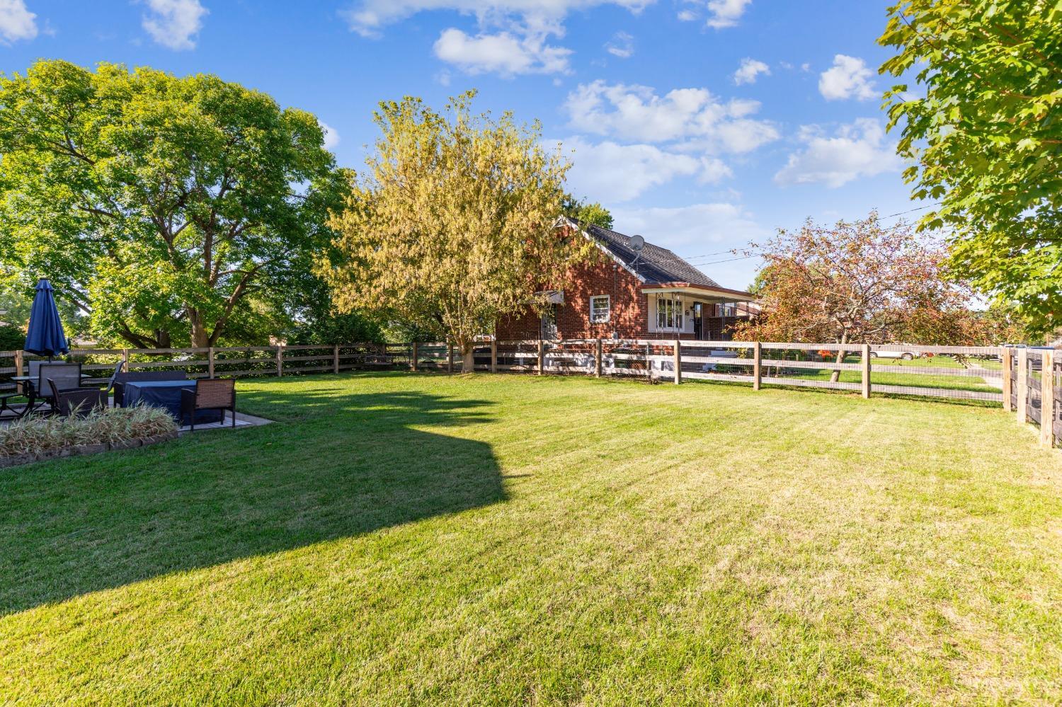 3435 Moonridge Drive