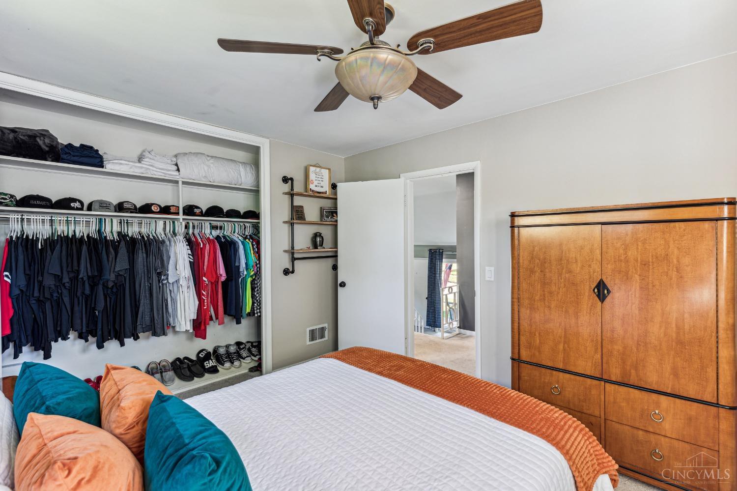 3435 Moonridge Drive