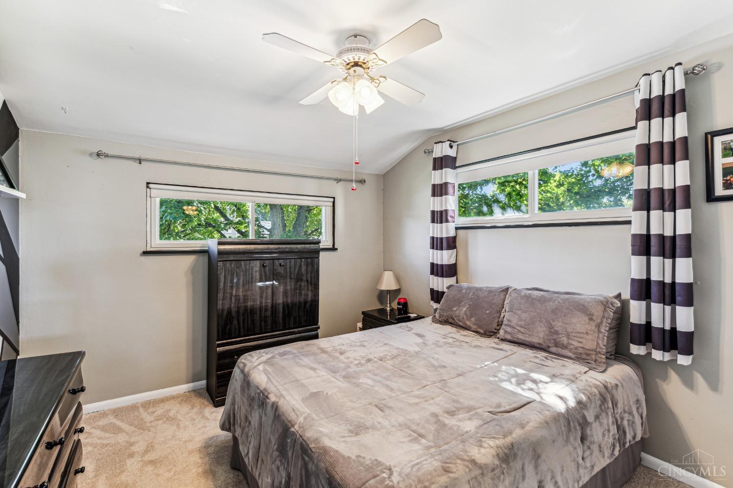 3435 Moonridge Drive