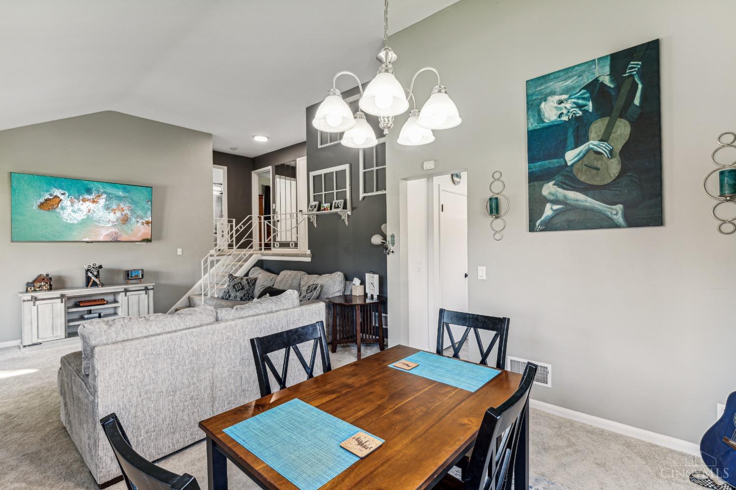 3435 Moonridge Drive