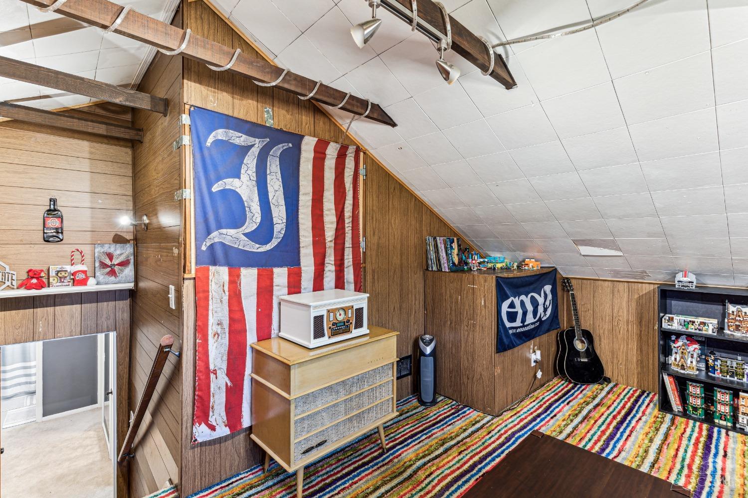 3435 Moonridge Drive