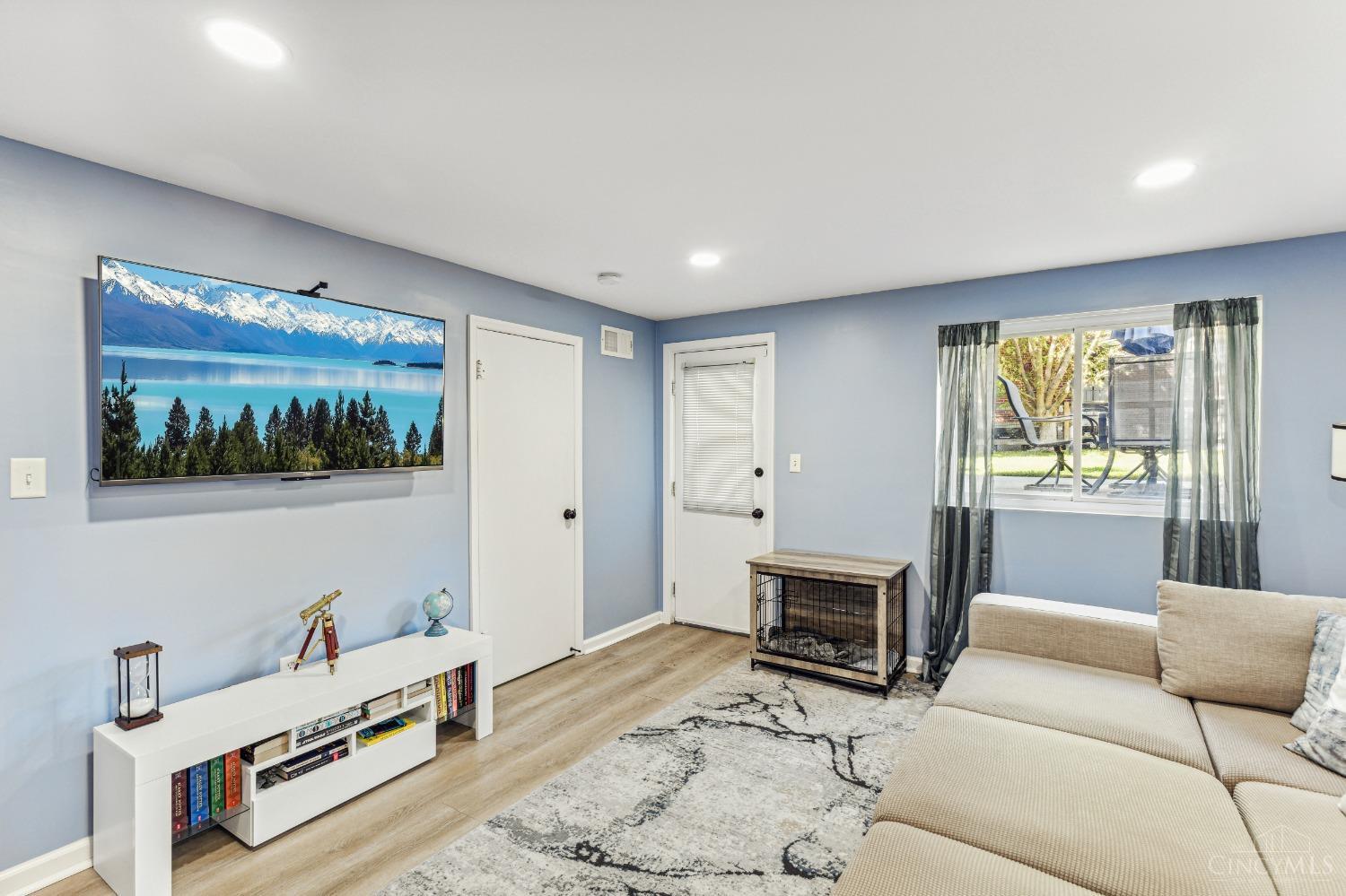 3435 Moonridge Drive