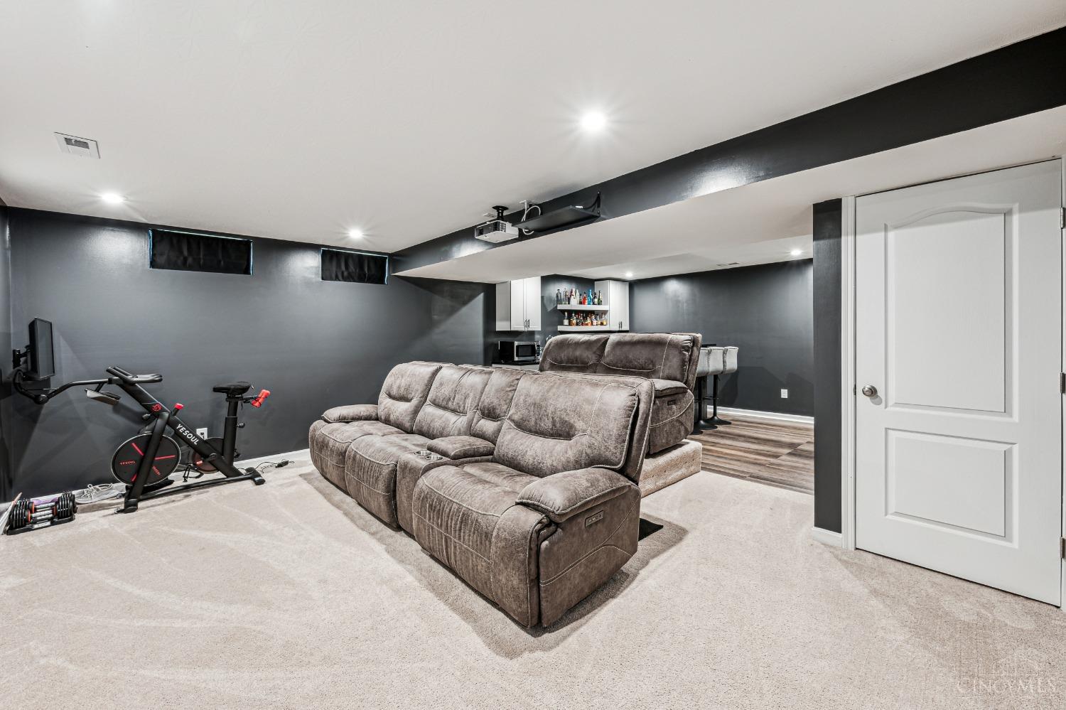 7029 Daybreak Drive
