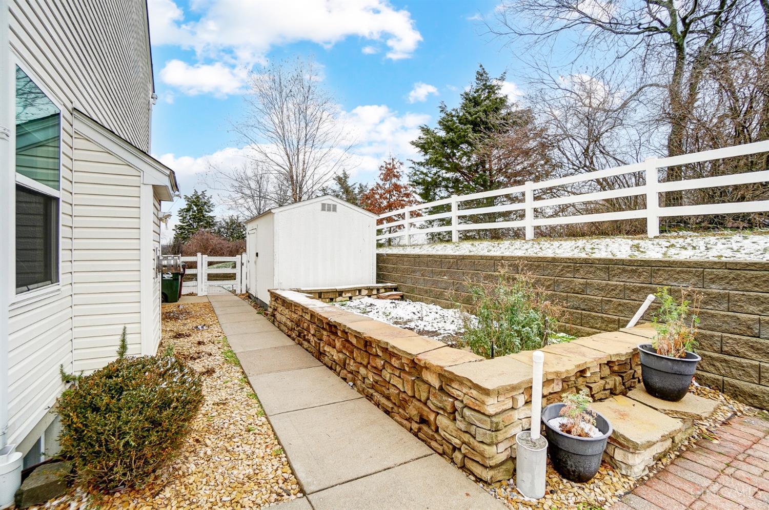 5401 Emilys Oak Court