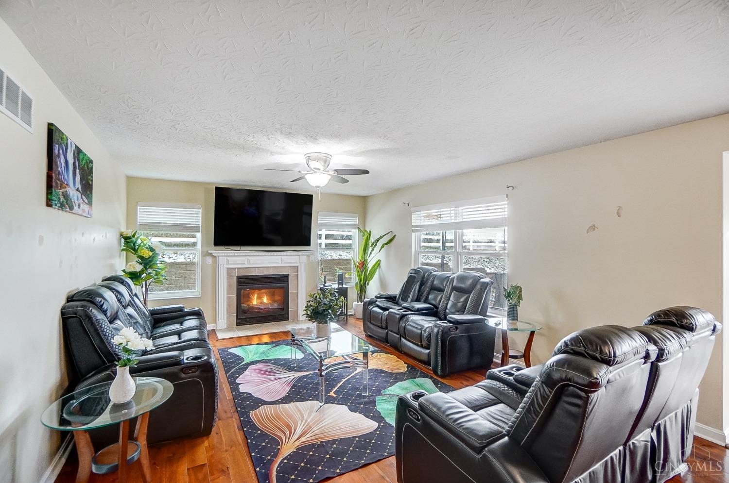 5401 Emilys Oak Court