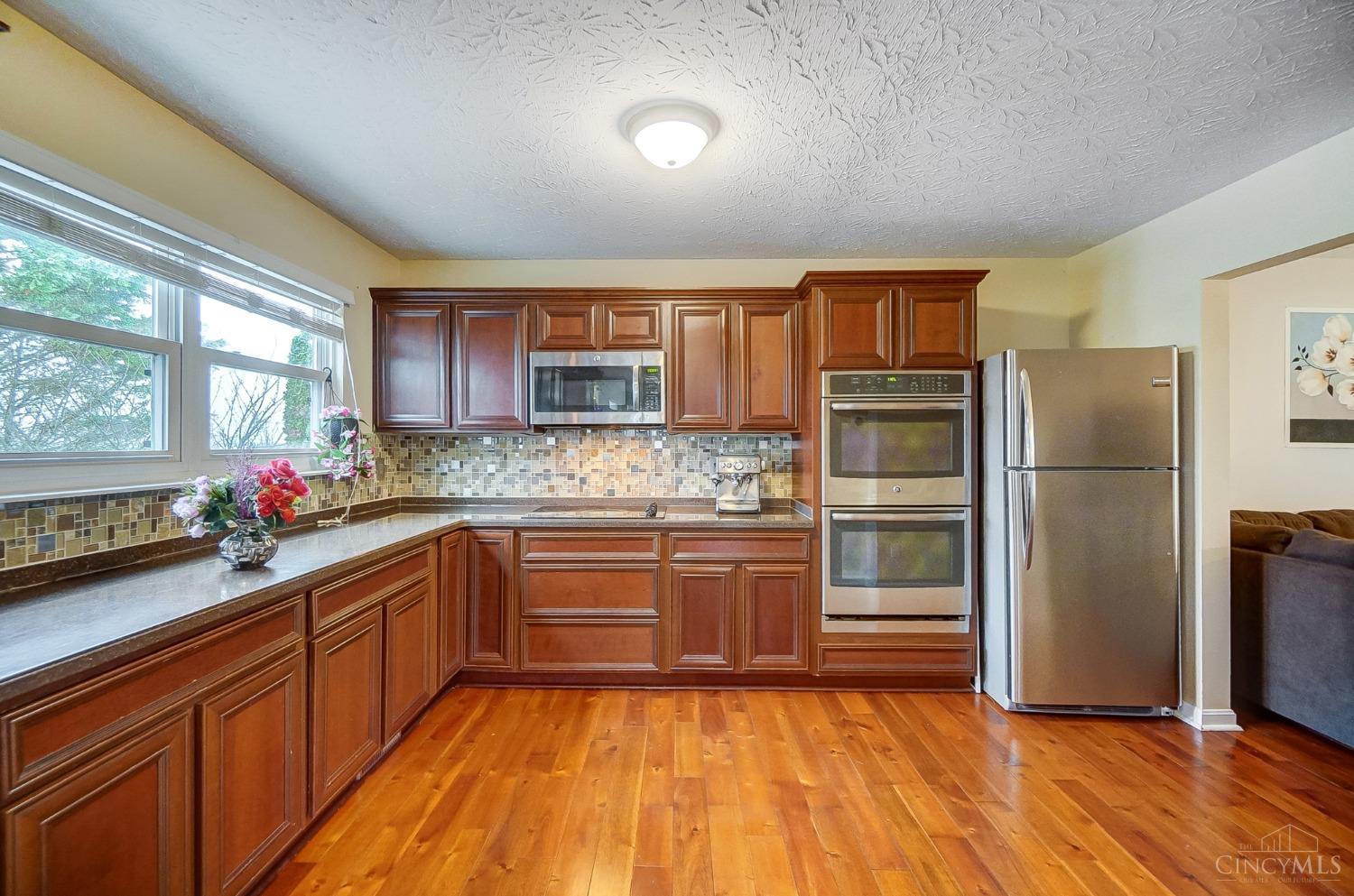 5401 Emilys Oak Court