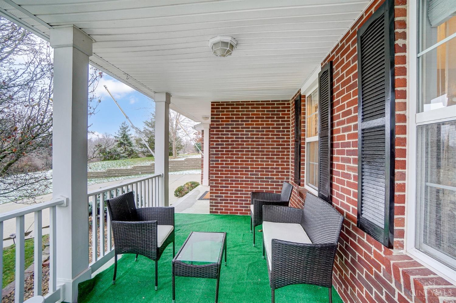 5401 Emilys Oak Court