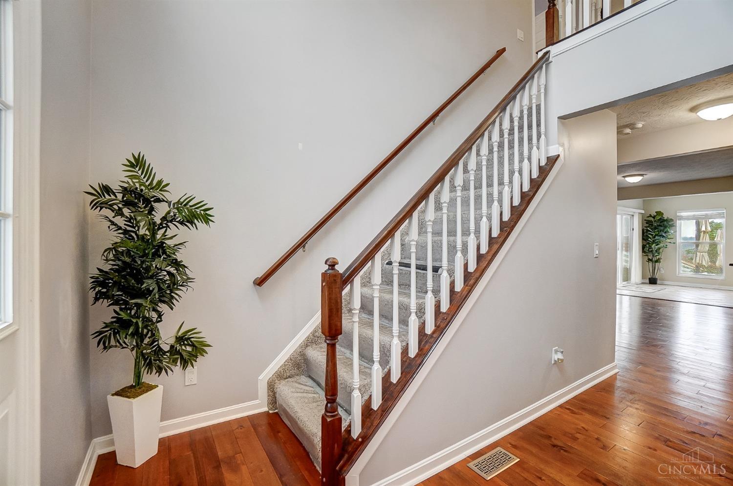 5401 Emilys Oak Court
