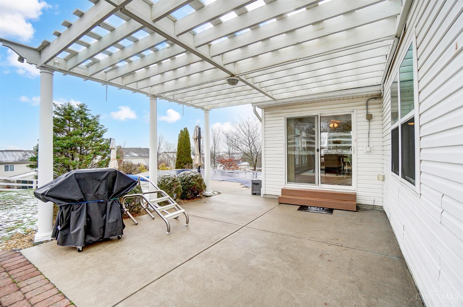5401 Emilys Oak Court