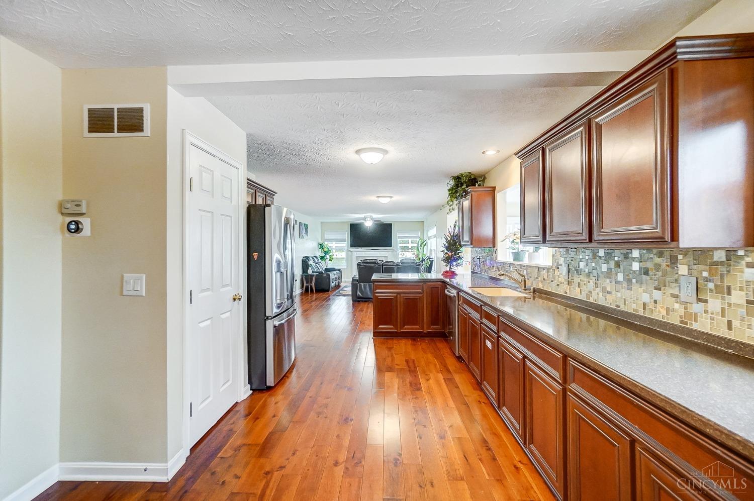 5401 Emilys Oak Court