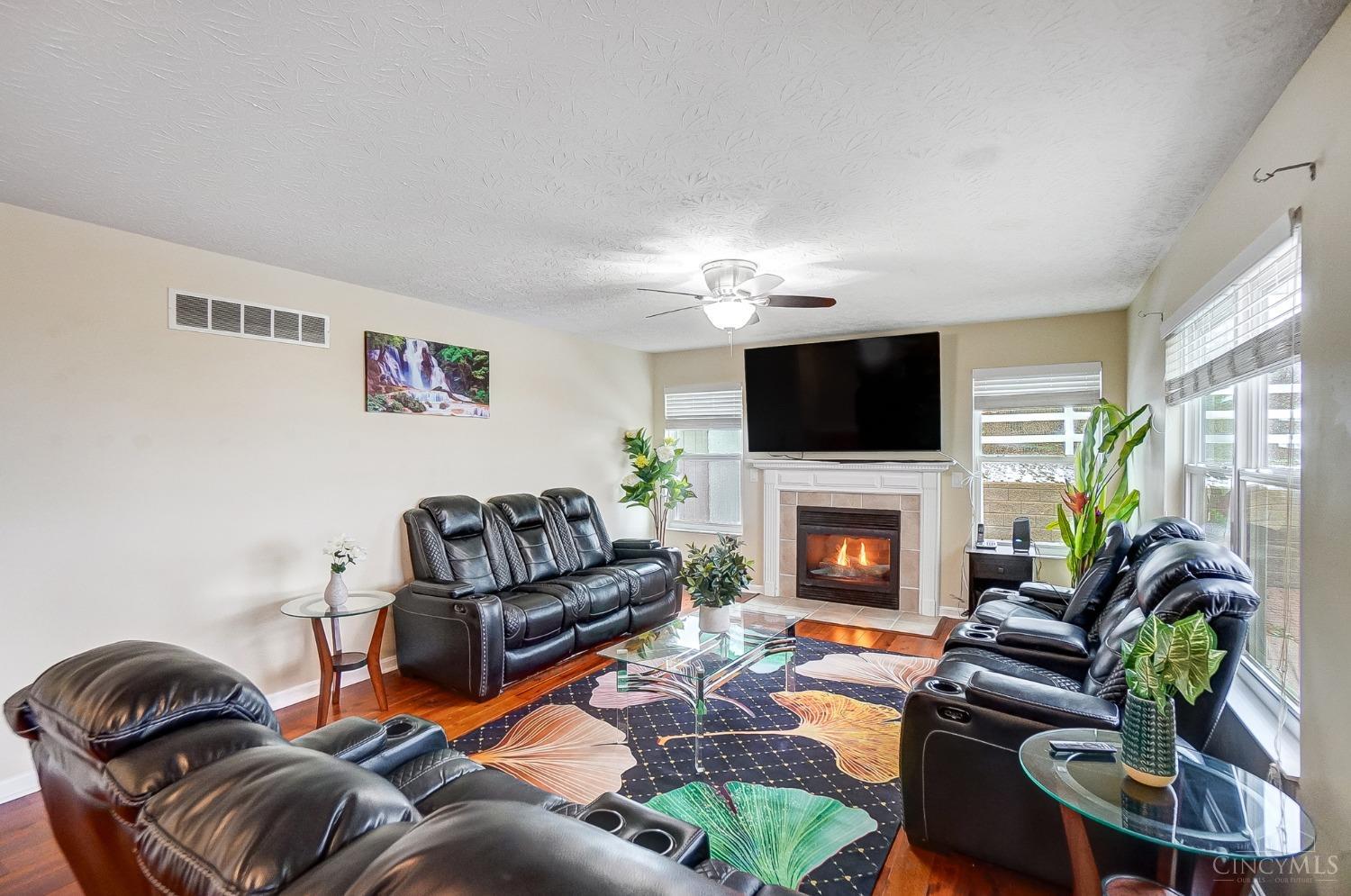 5401 Emilys Oak Court