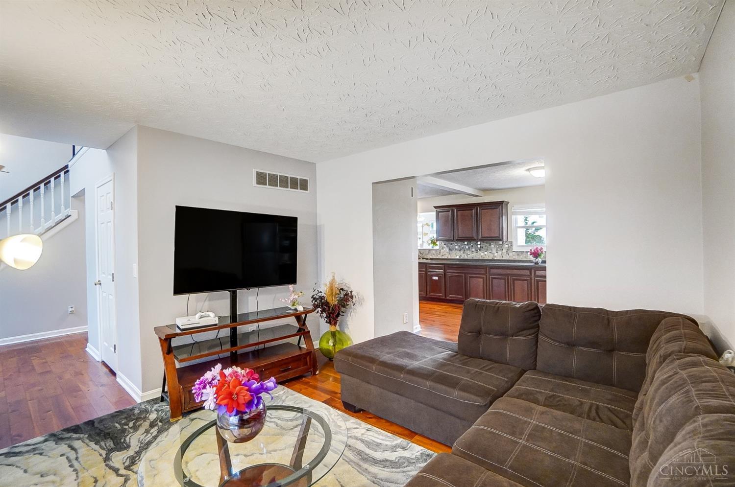 5401 Emilys Oak Court
