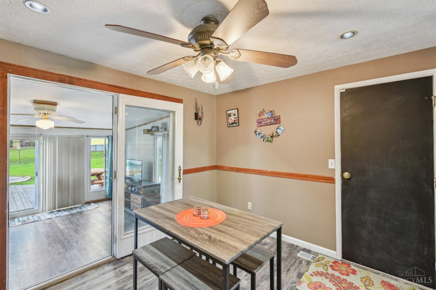 12158 Glencrest Court