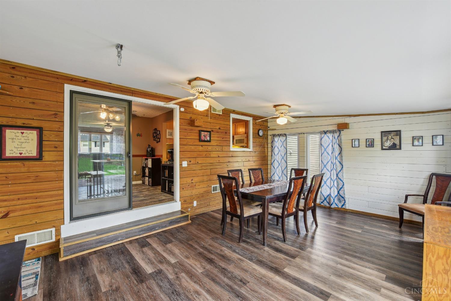 12158 Glencrest Court