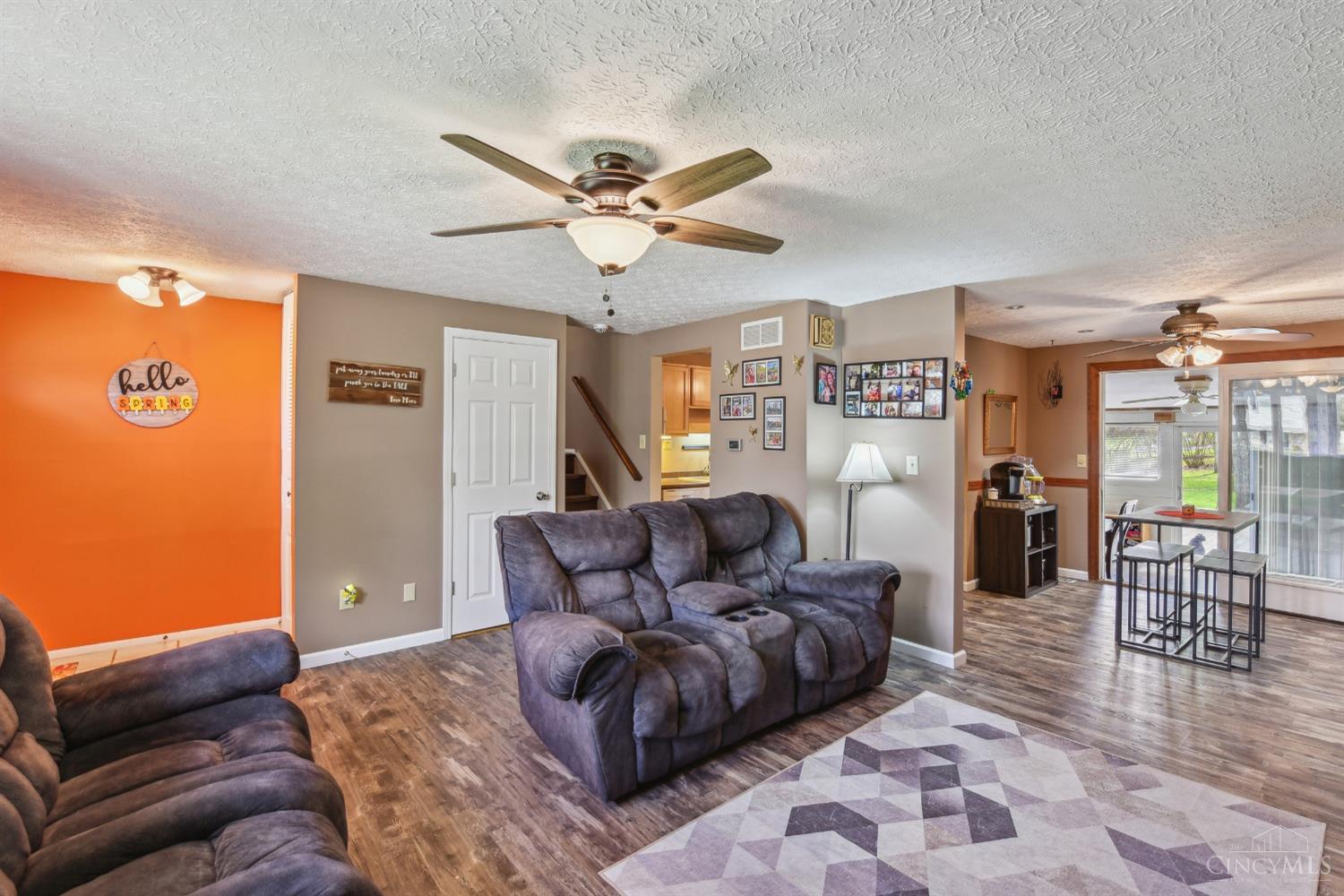 12158 Glencrest Court