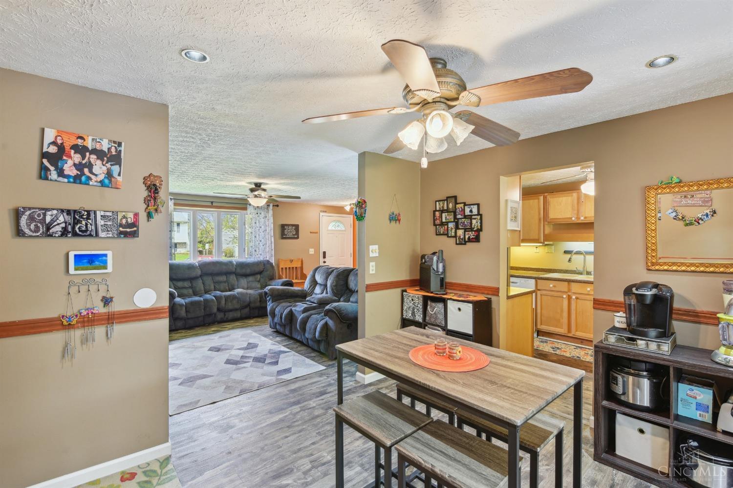 12158 Glencrest Court