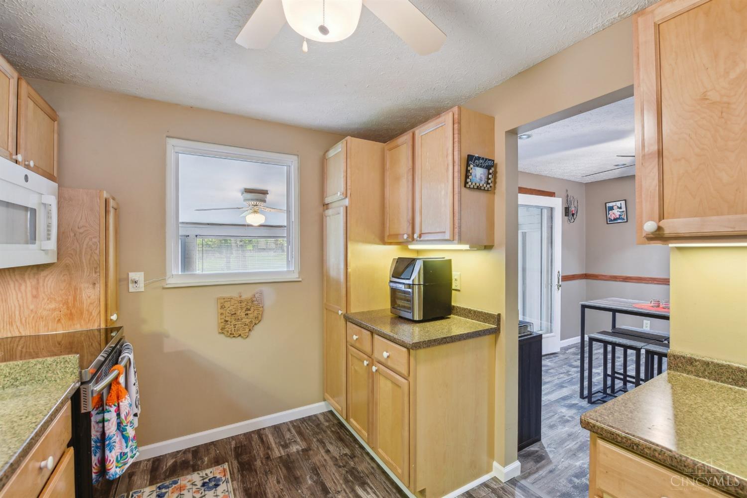 12158 Glencrest Court