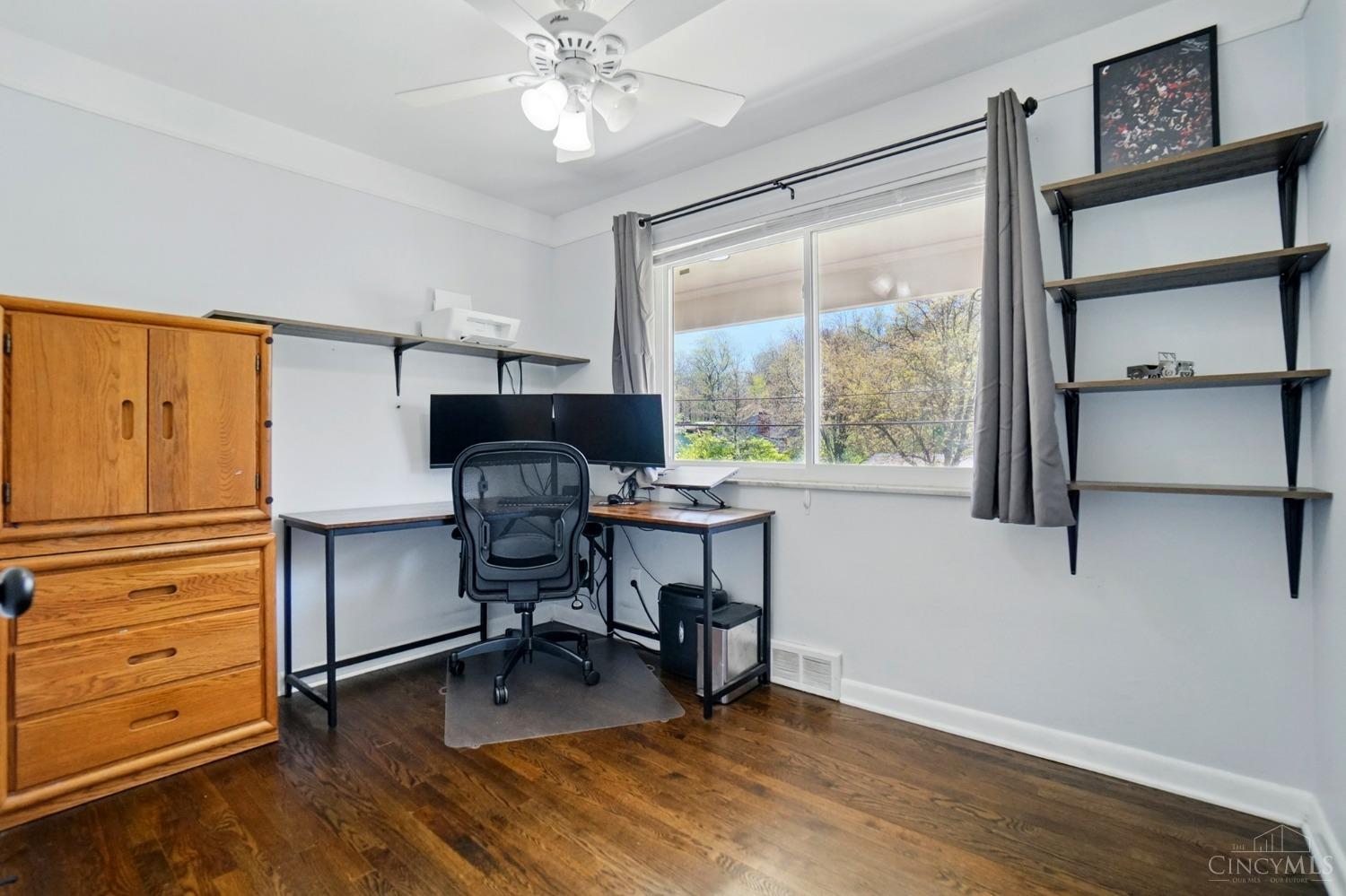 5694 Antoninus Drive