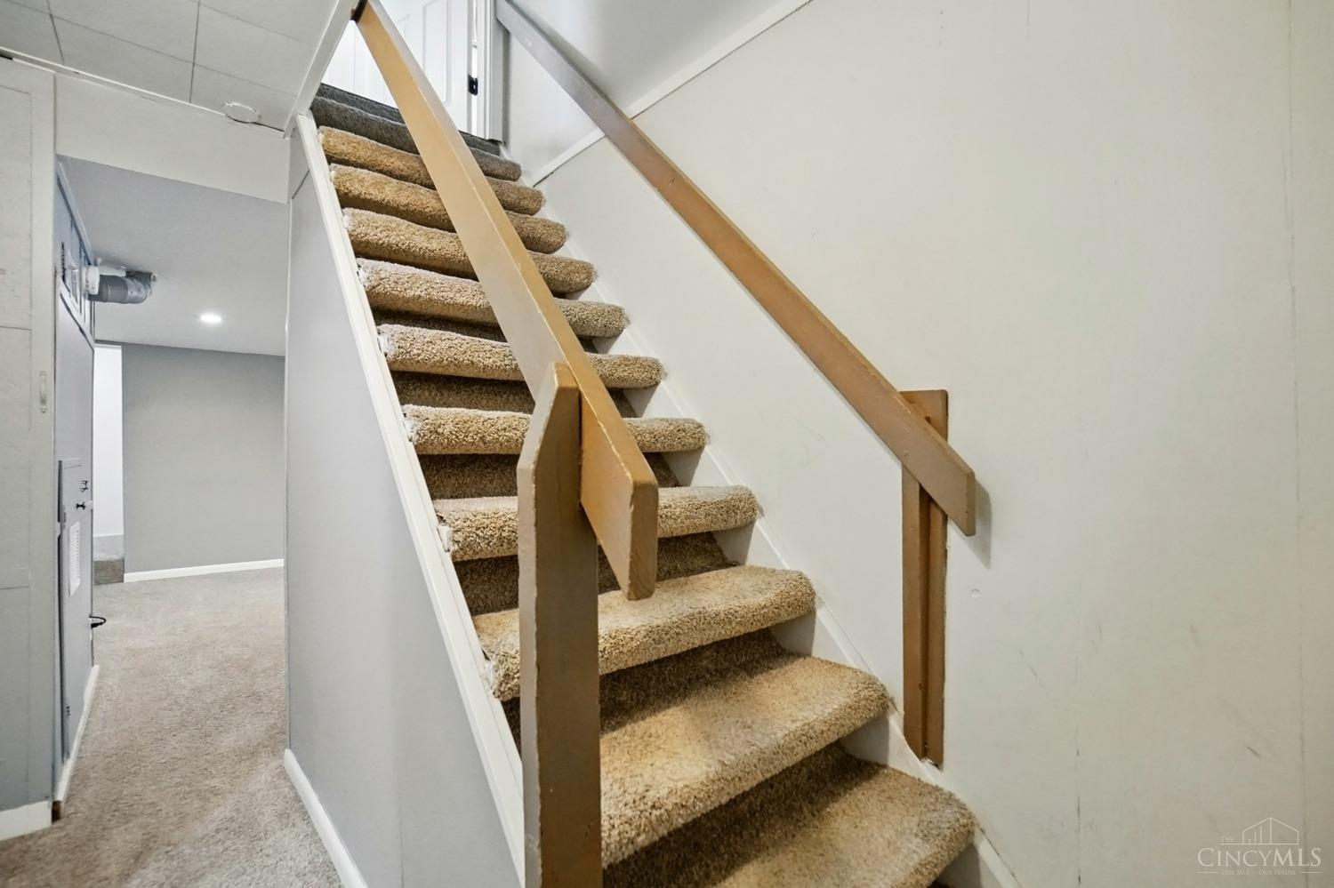 5694 Antoninus Drive