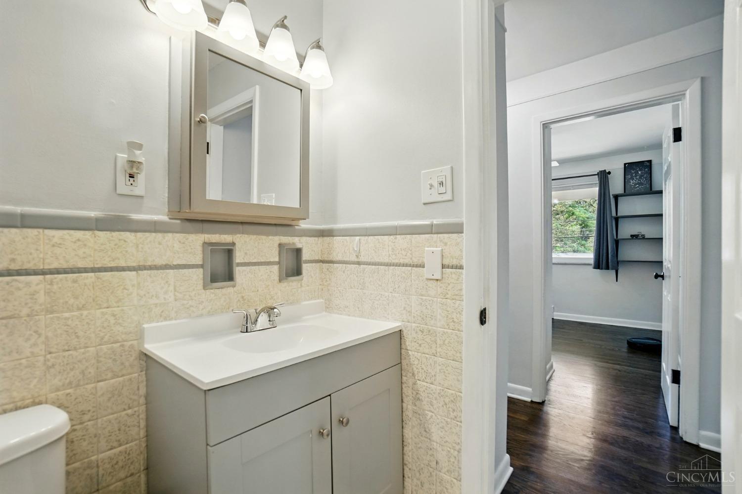 5694 Antoninus Drive