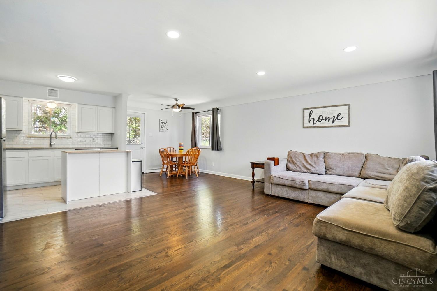 5694 Antoninus Drive