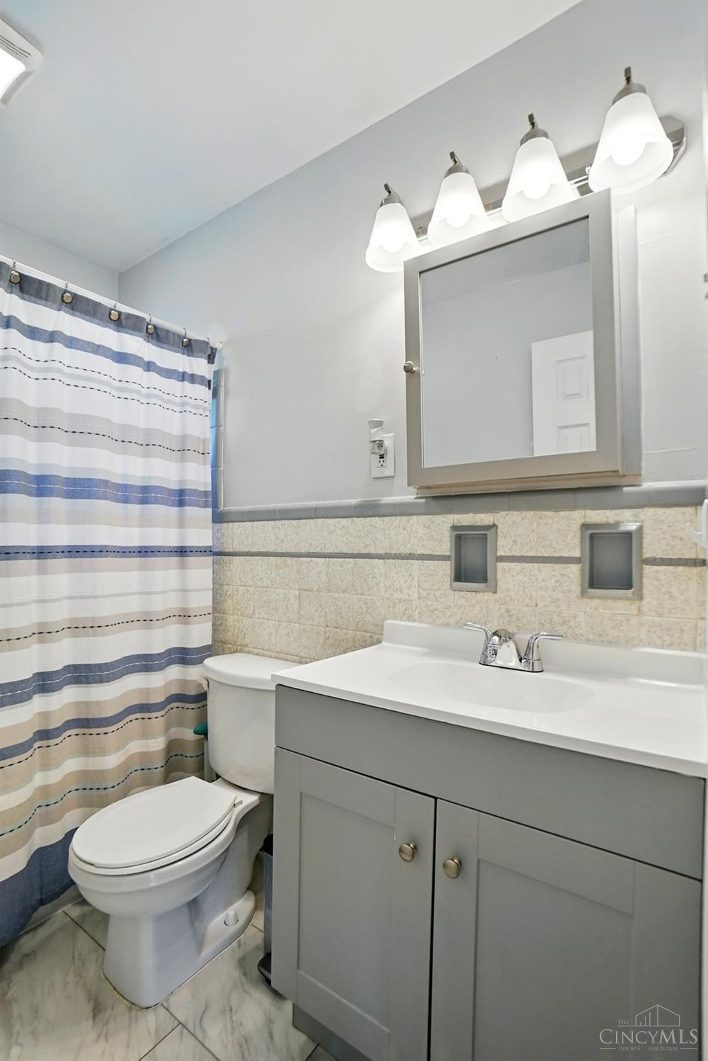 5694 Antoninus Drive