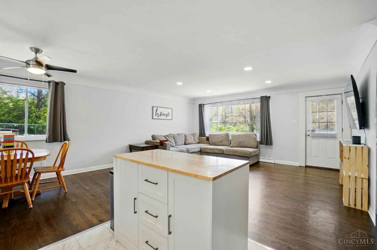 5694 Antoninus Drive
