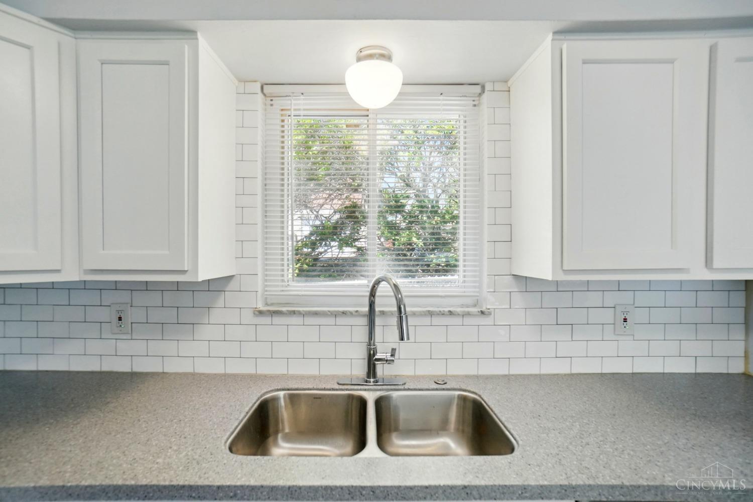 5694 Antoninus Drive