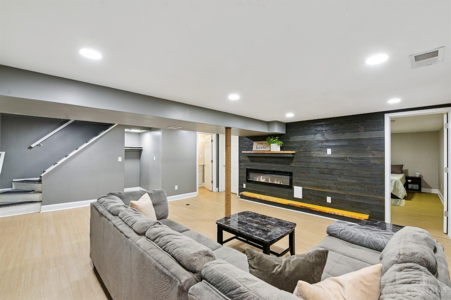 5429 Lever Court
