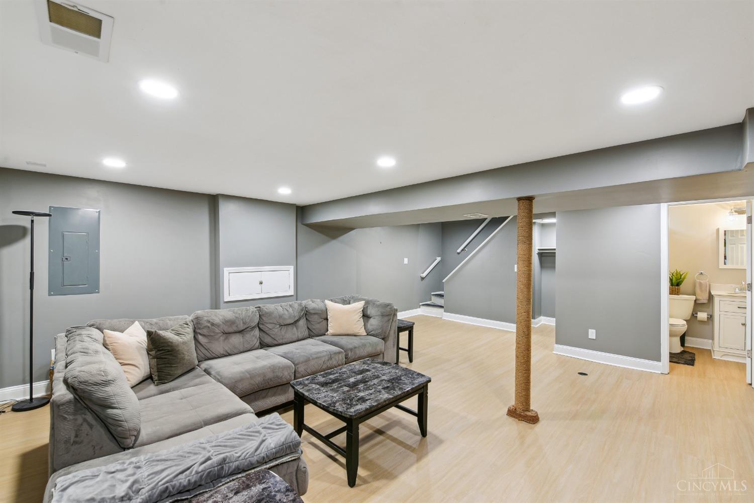 5429 Lever Court